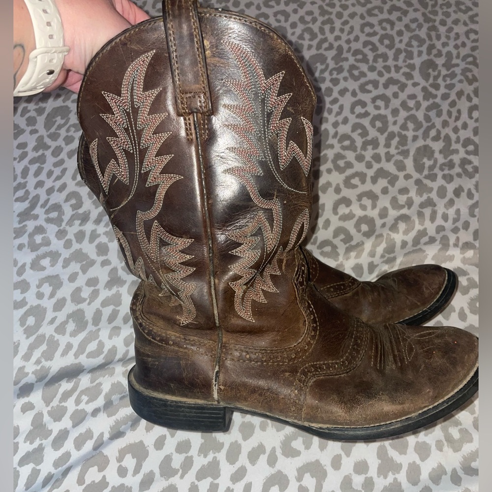 Womens Ariat boots size 8
